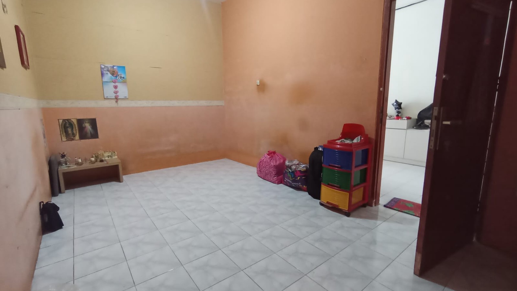 DIJUAL RUMAH 2 LANTAI KONDISI BAGUS DARMO INDAH TIMUR