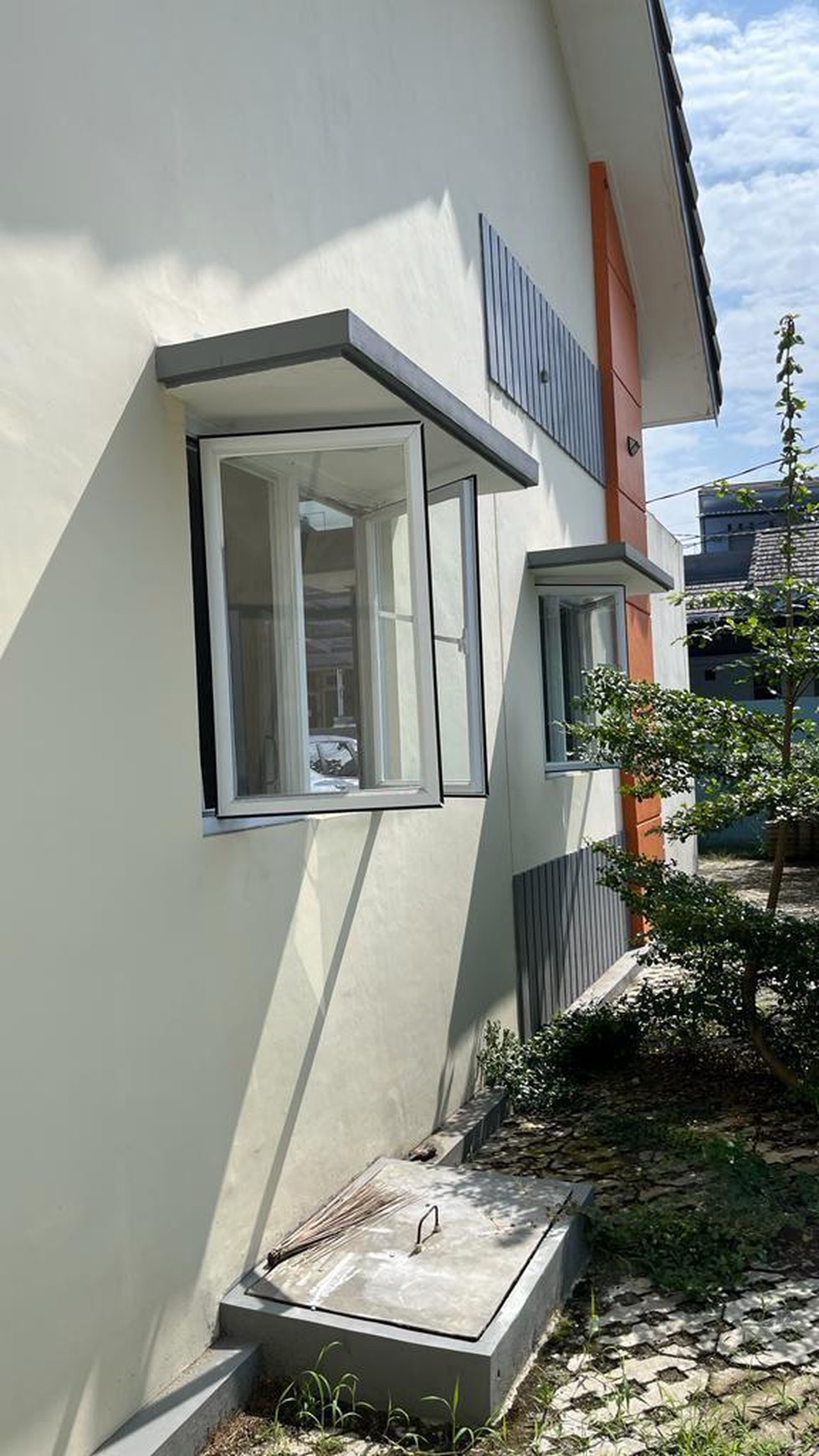 Termurah. Rumah hook Grand Serpong Residence 2, Serua