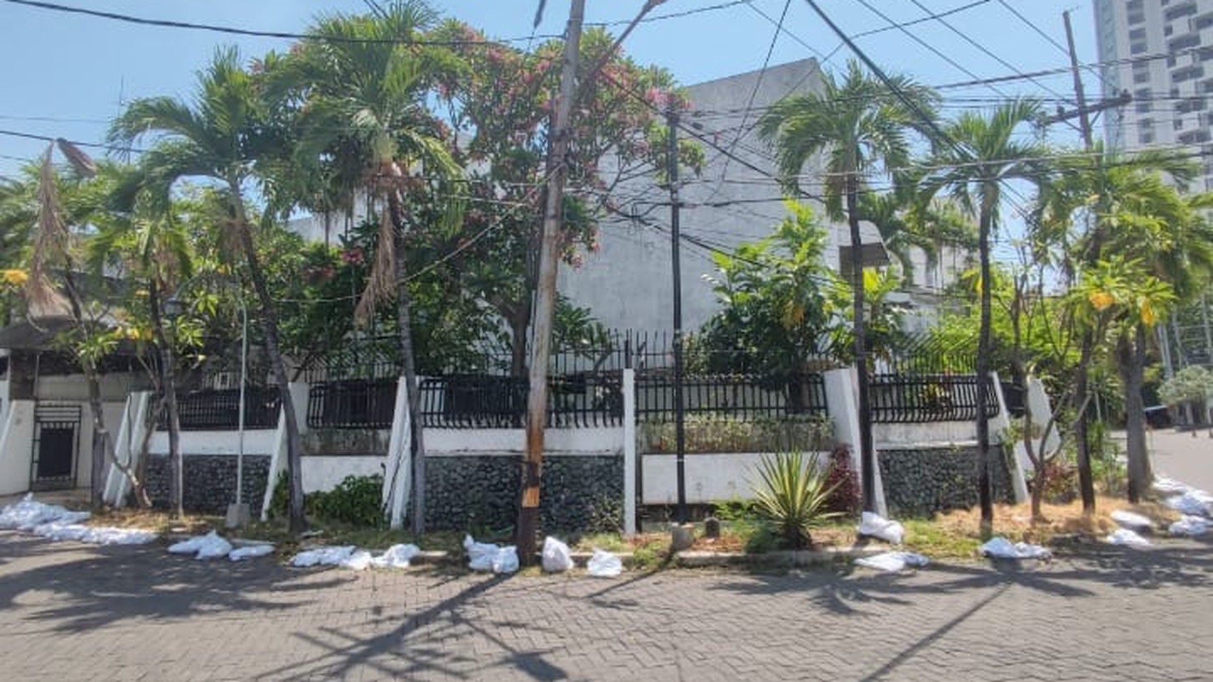 Di Sewakan Rumah Hook Manyar Kertoardjo III, Surabaya