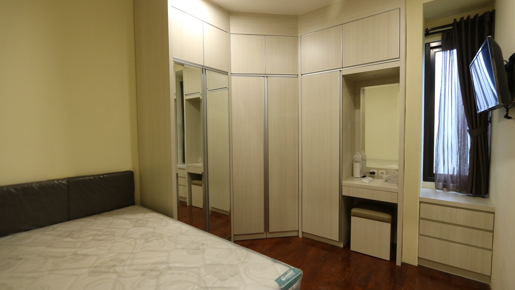 RUMAH COZY & FULL FURNISHED, LINGKUNGAN NYAMAN, SIAP HUNI DI KEMANG JAKARTA SELATAN #LLDD