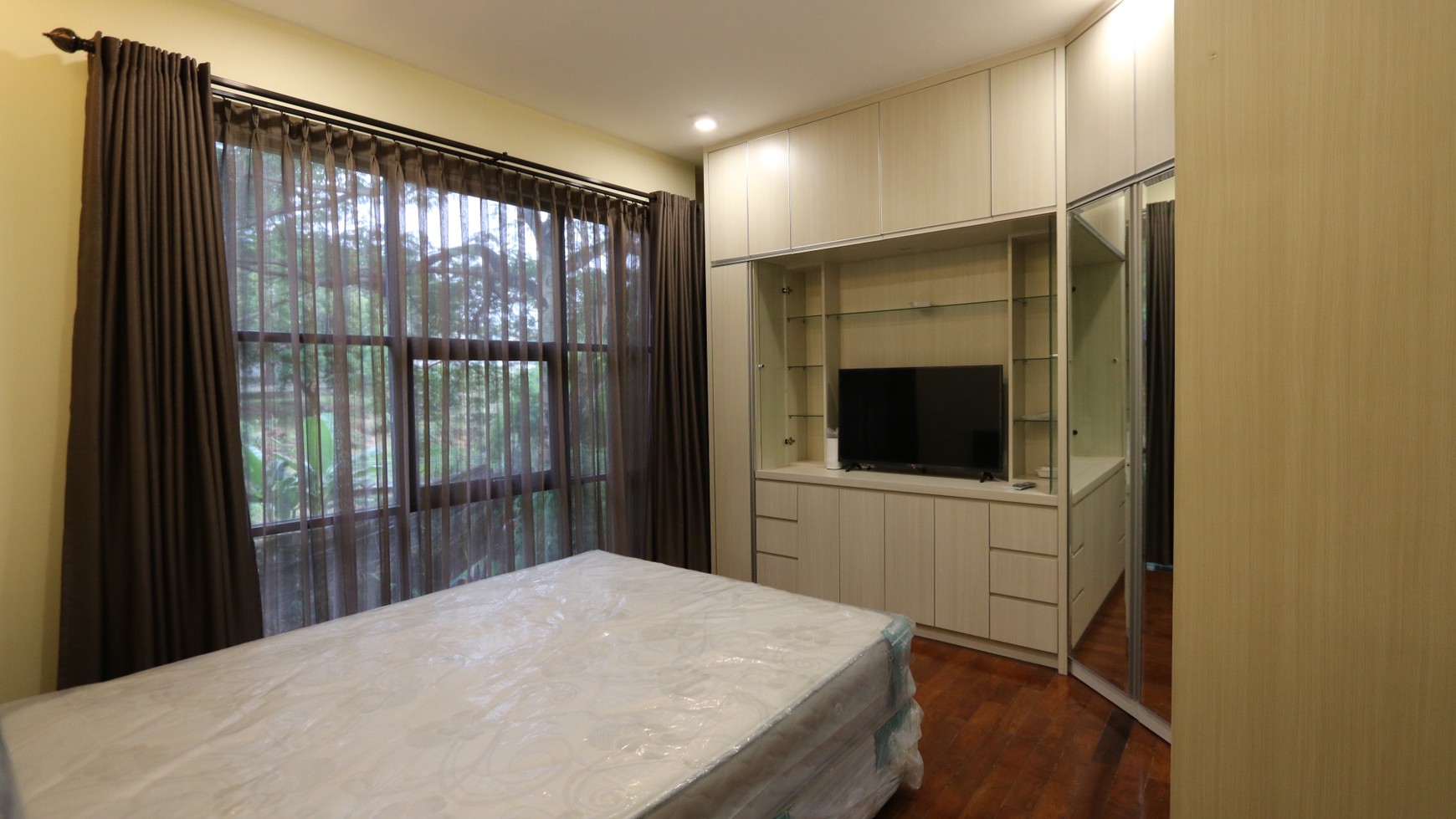 RUMAH COZY & FULL FURNISHED, LINGKUNGAN NYAMAN, SIAP HUNI DI KEMANG JAKARTA SELATAN #LLDD