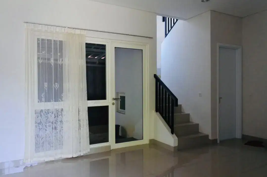 Hot Rent. Rumah modern Cluster Savia, BSD