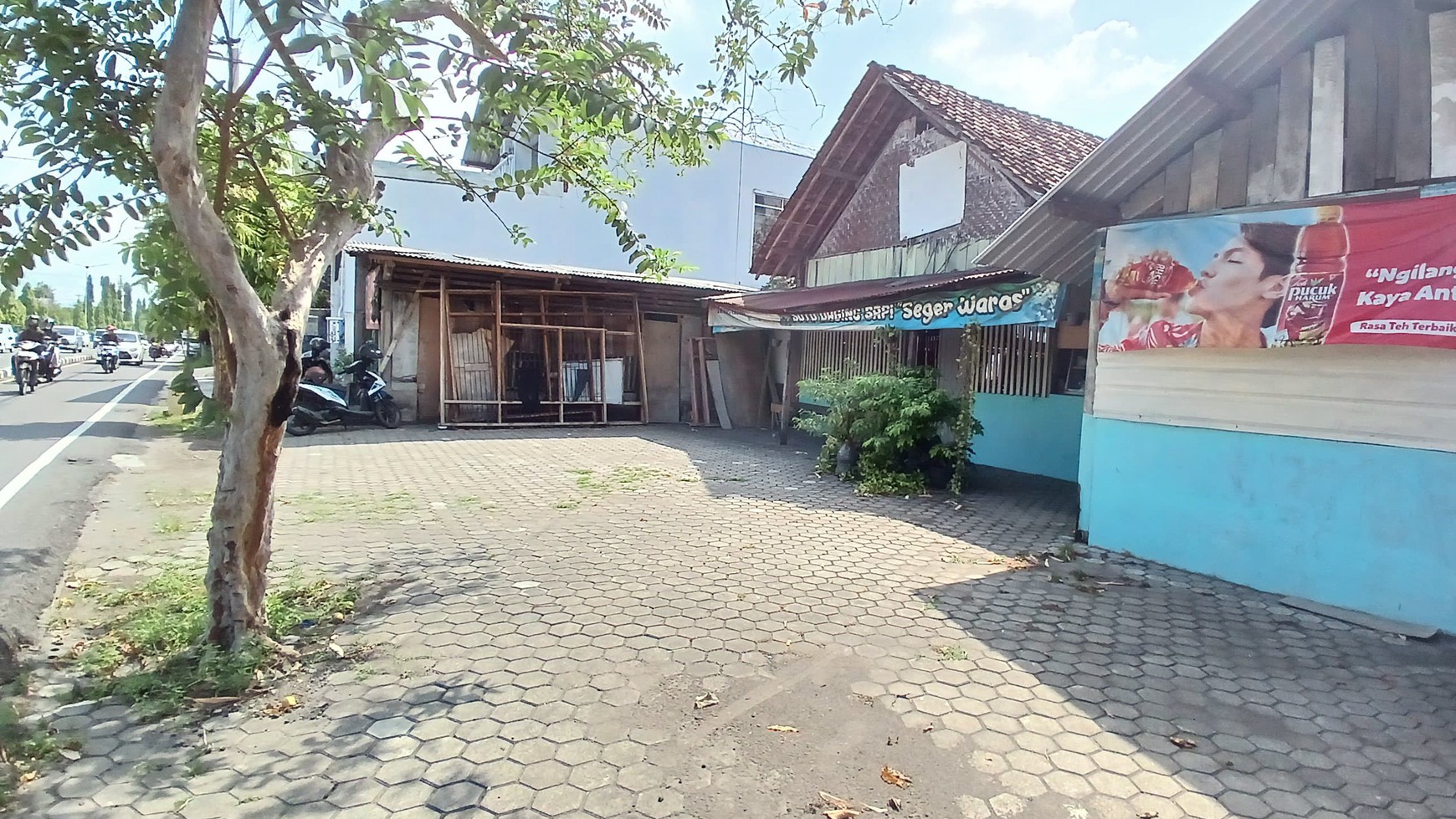 Tanah Luas 459 Meter Persegi Lokasi Premium Dekat RS Hermina Maguwoharjo