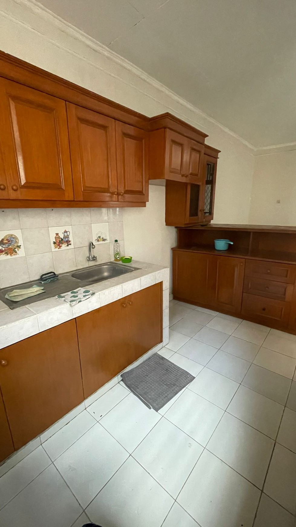 Rumah Sektor 3A Bintaro, lokasi drkat dg sklh Pembangunan Jaya dan Bontaro Plaza....