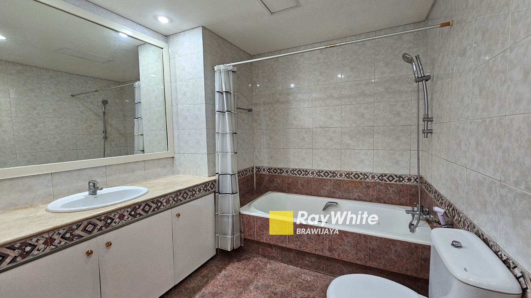 Unit di Apartemen Brawijaya, Kebayoran Baru, Jakarta Selatan, Lantai 5