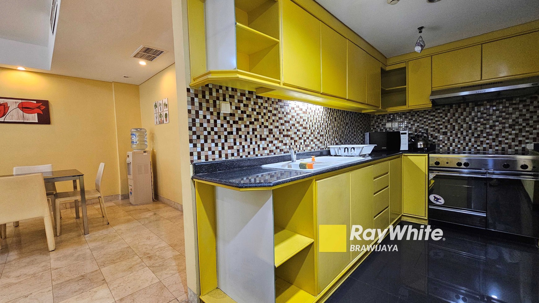 Unit di Apartemen Brawijaya, Kebayoran Baru, Jakarta Selatan, Lantai 5