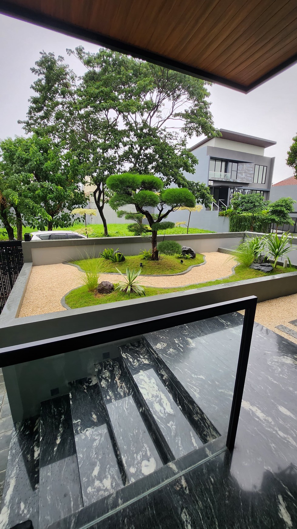 Dijual Rumah Citraland Golf area Somerset - Bukit Golf Internasional Surabaya - NEW Split Level Modern Desain