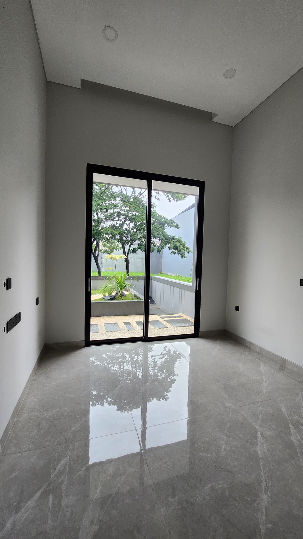 Dijual Rumah Citraland Golf area Somerset - Bukit Golf Internasional Surabaya - NEW Split Level Modern Desain