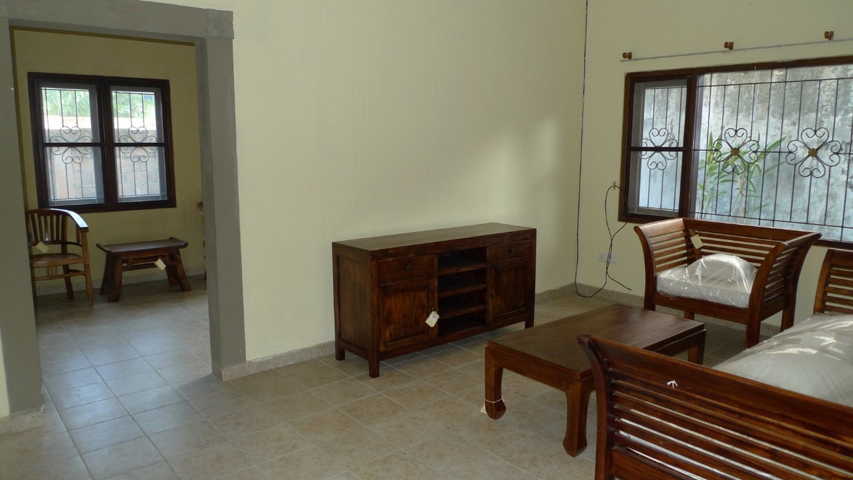 Freehold - 2-Bedroom House in Pemogan, Denpasar - Near Kuta, Mall Bali Galeria, and Ngurah Rai Airport