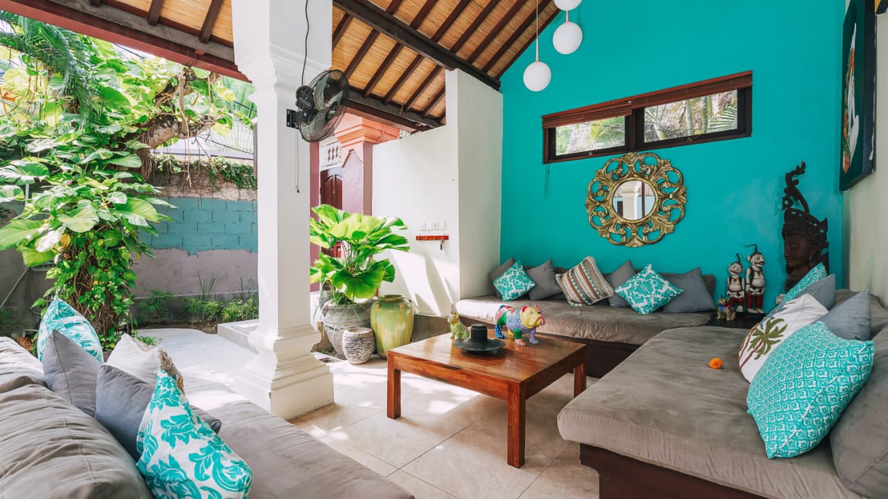 Rent - Villa with an open-air and unique concept in the heart of Seminyak, near O beach Seminyak, Bali !!