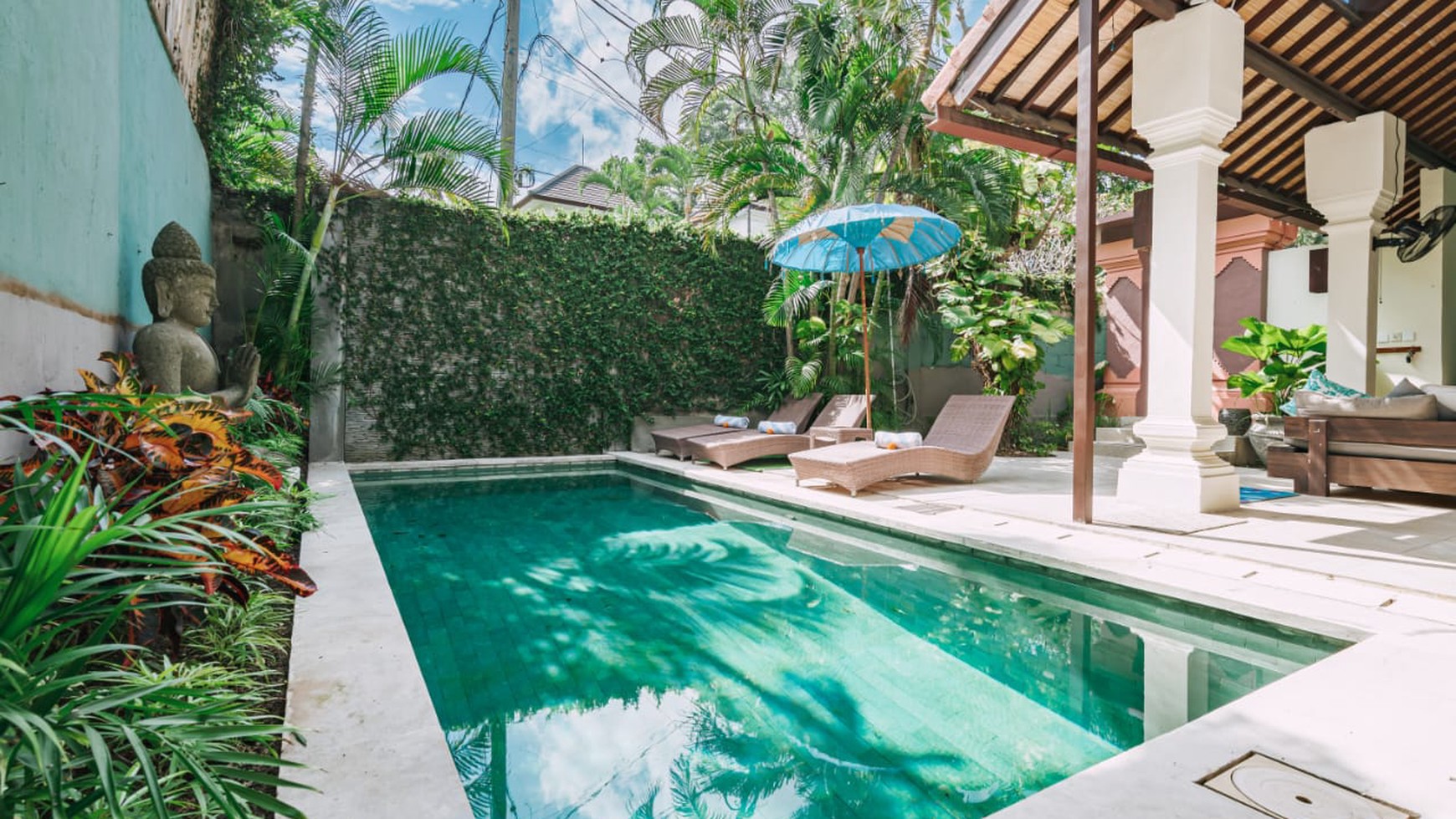 Rent - Villa with an open-air and unique concept in the heart of Seminyak, near O beach Seminyak, Bali !!