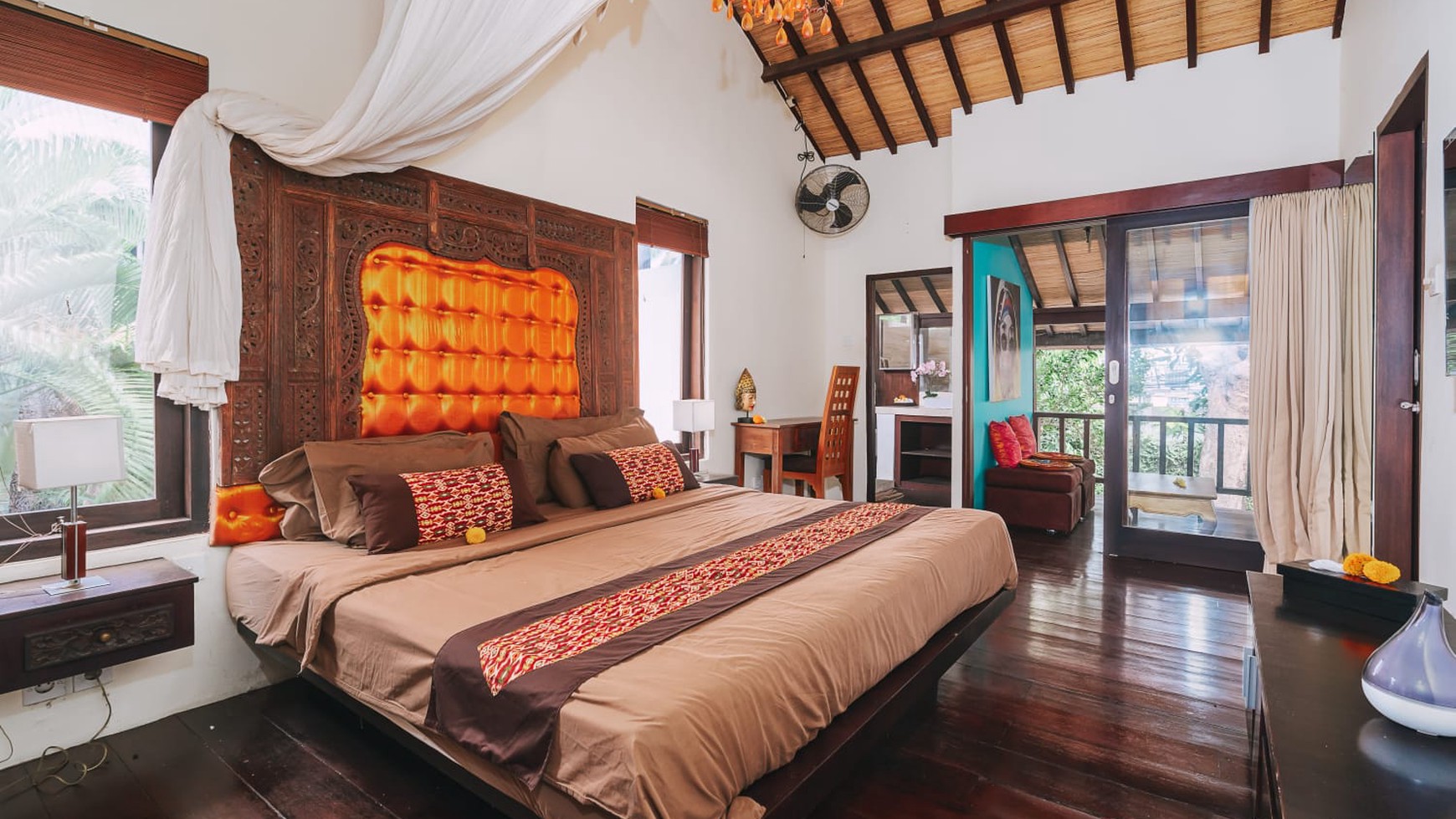 Rent - Villa with an open-air and unique concept in the heart of Seminyak, near O beach Seminyak, Bali !!