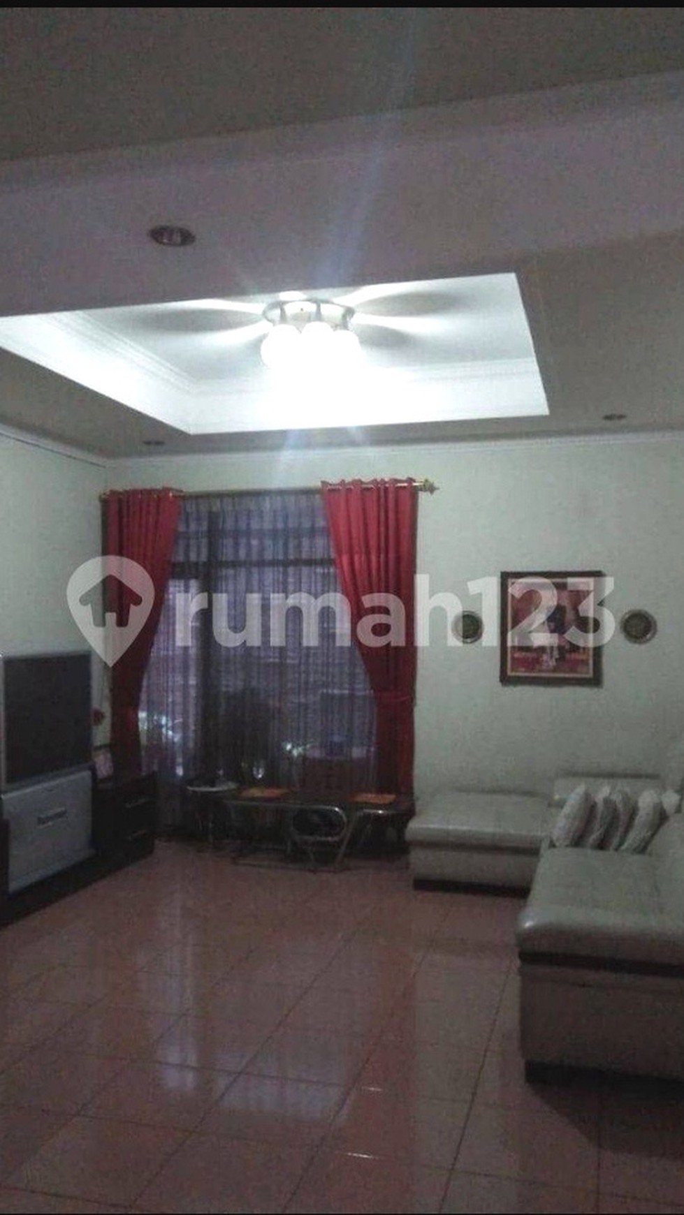 Rumah 2 Lantai (Hanya Hitung Tanah) di Mainroad Jl Garuda Kel Dungus Cariang Kec Andir Bandung