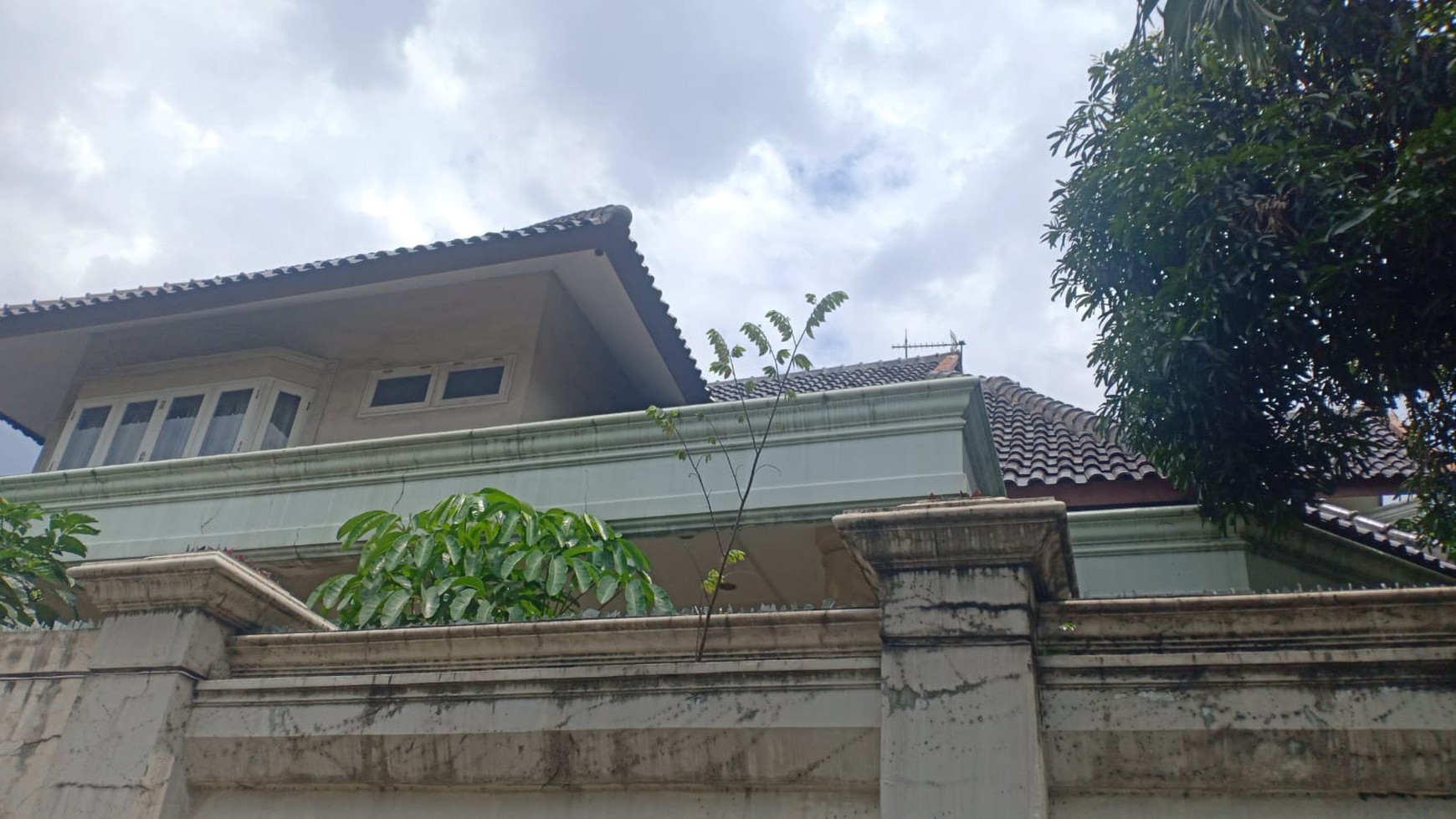 Rumah lokasi premium di Bintaro Sektor 3