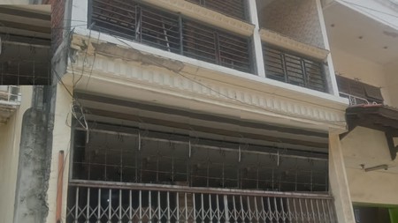 Dijual Ruko Area Komersial di Jalan Sasak Ampel Surabaya