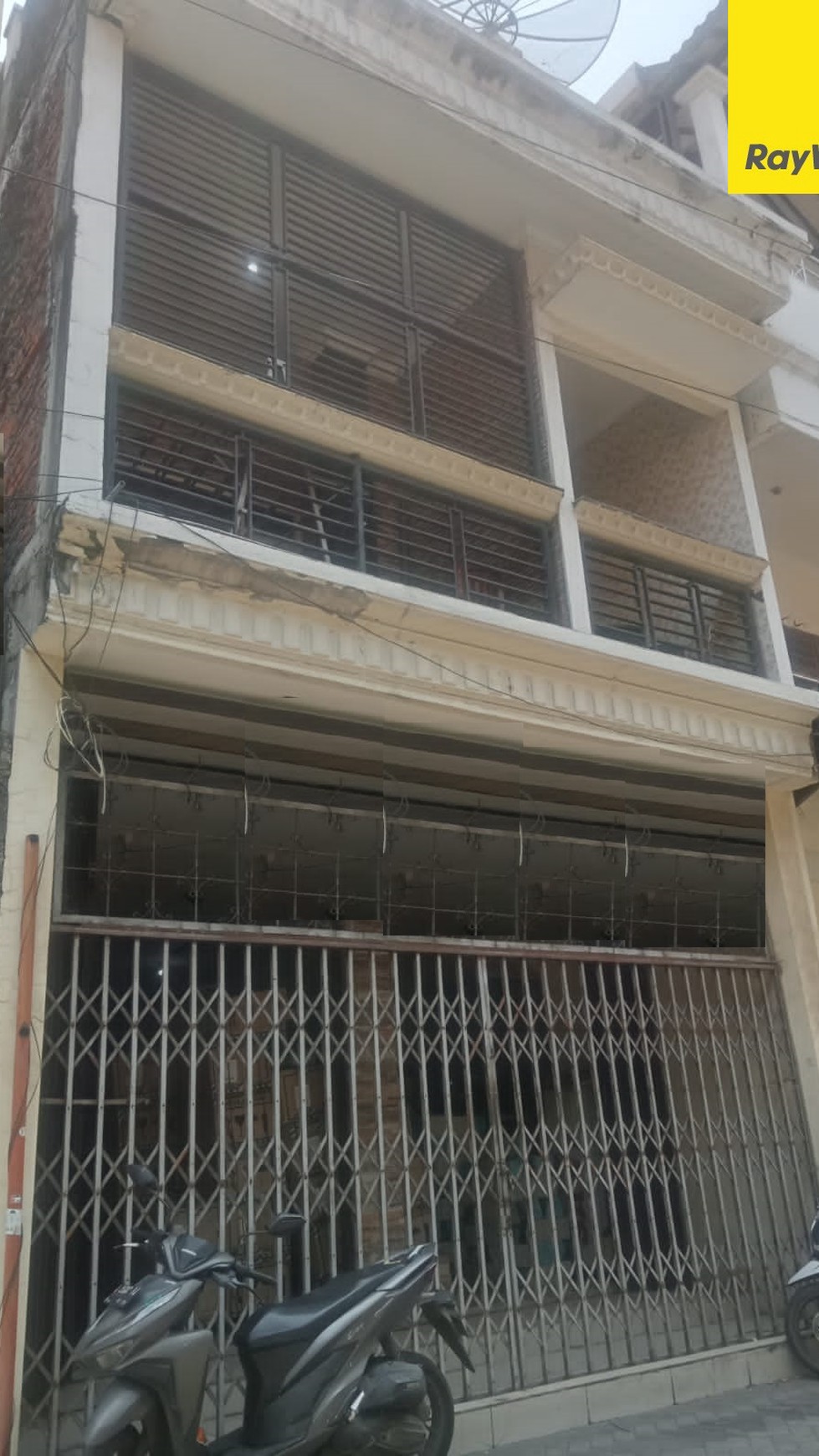 Dijual Ruko Area Komersial di Jalan Sasak Ampel Surabaya