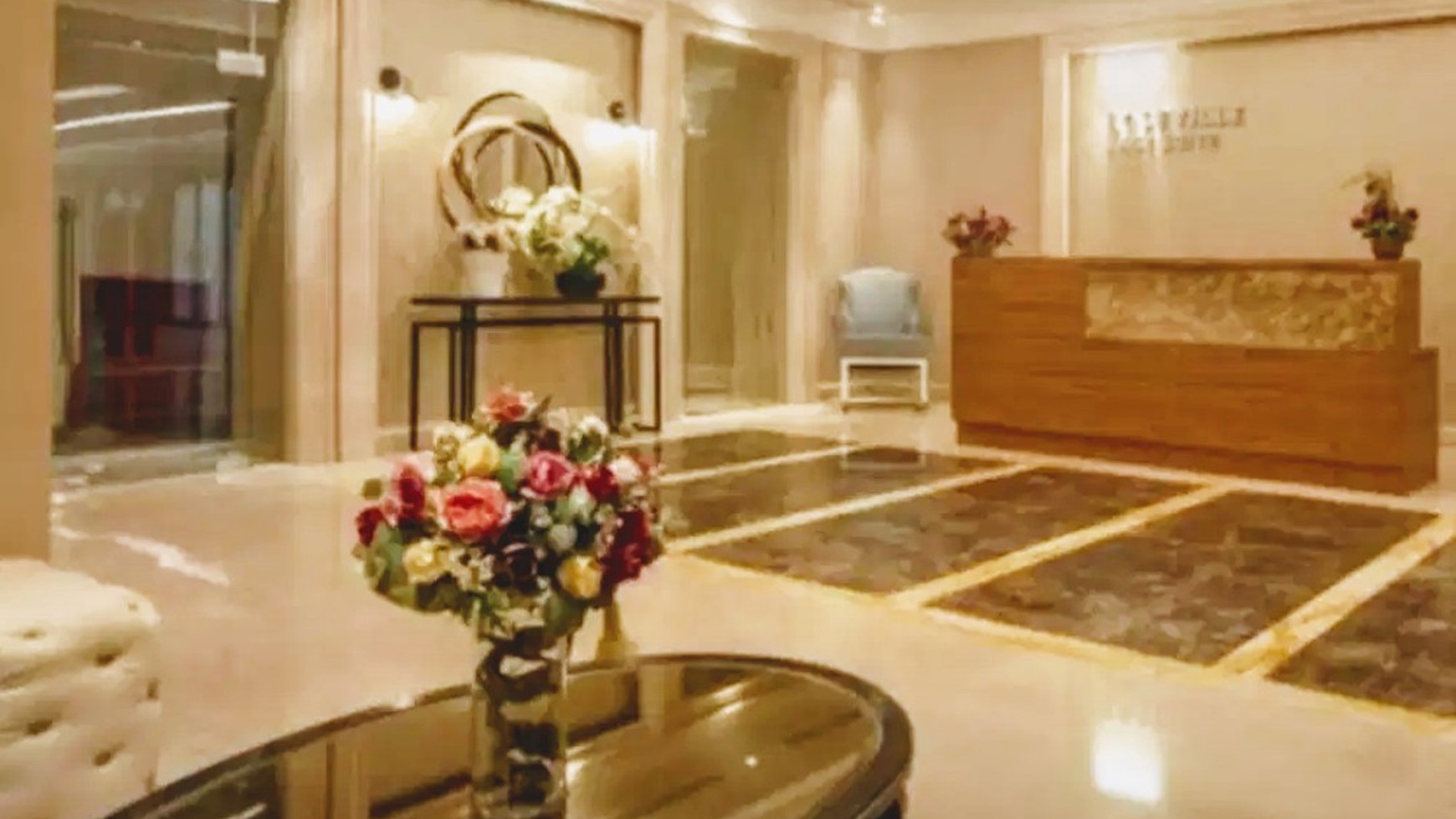 Apartement Roseville Soho And Suite Unfurnished, kondisi baru bersih, harga siap nego, lokasi dekat akses toll BSD.