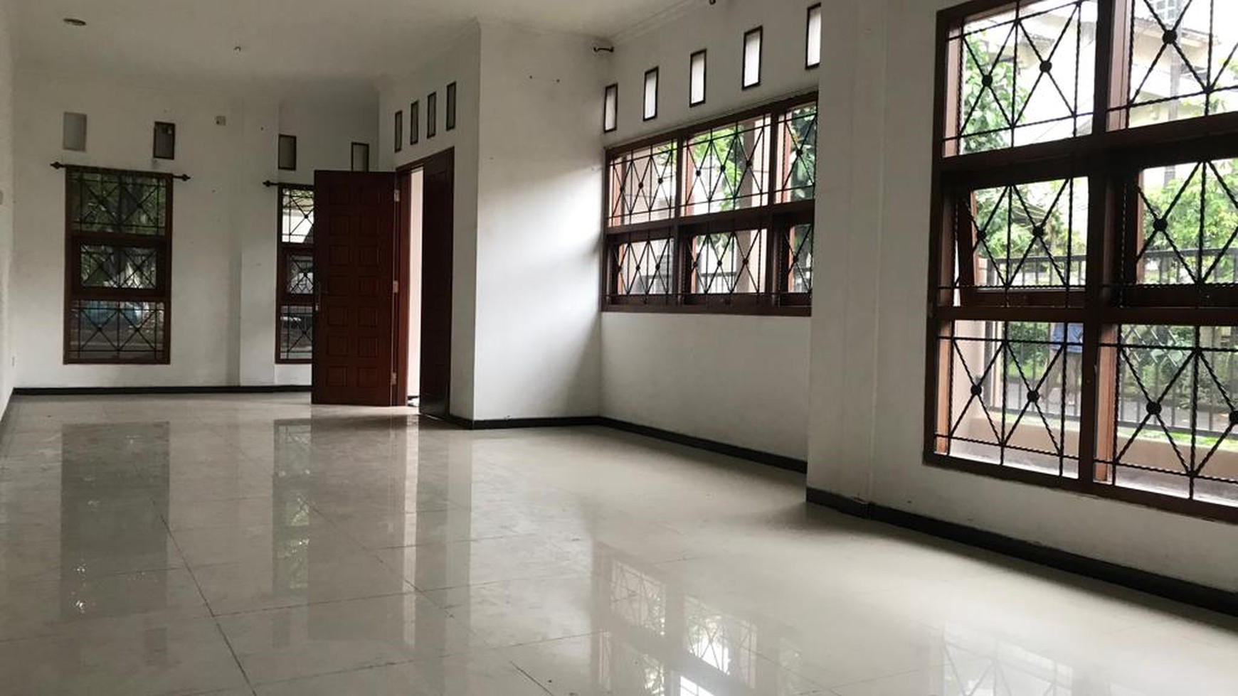 Rumah 2 lantai di sektor 5 Bintaro Jaya