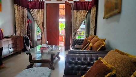 Rumah di Duren Sawit, Pondok Kelapa 350 m2, lingkungan aman, jalan depan rumah lebar, 5 menit ke tol becak kayu, dekat RS Pagi Sore Kalimalang