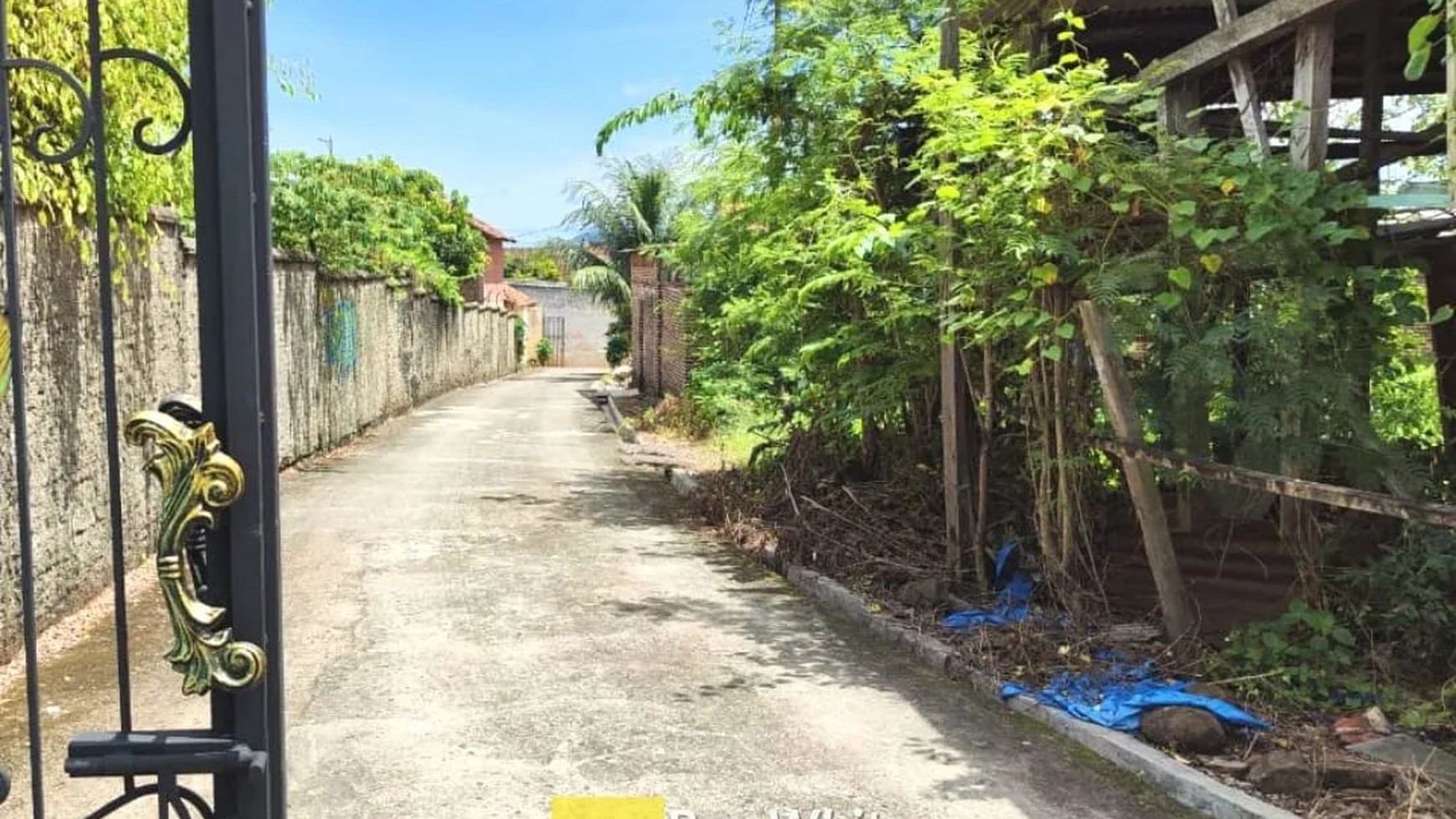 Dijual Cepat Rumah Mewah dan Halaman Luas vr