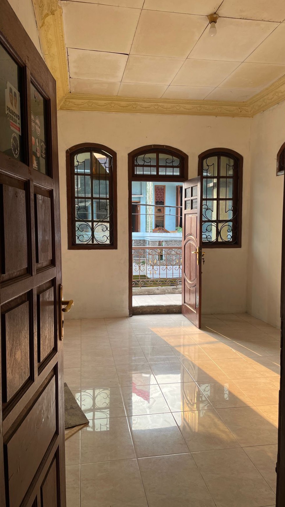 Dijual Rumah 2 Lantai  Di Perumnas 1, Cibodas - Kota Tangerang