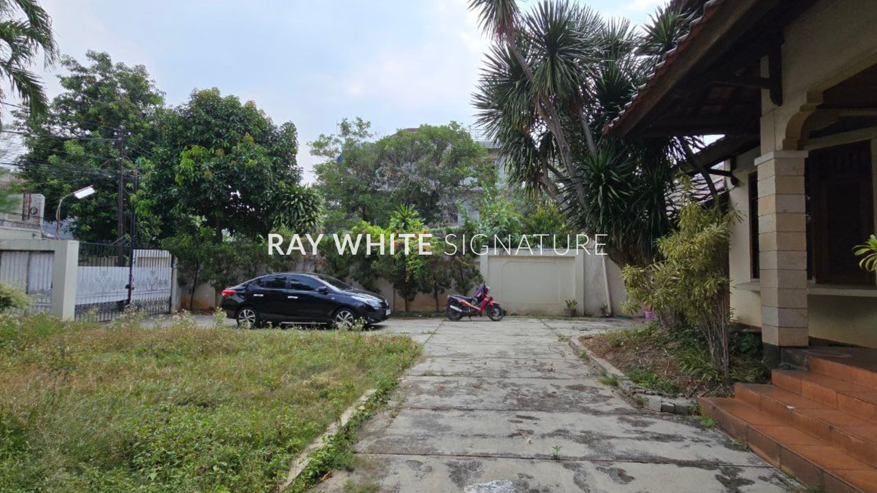 Rumah Hitung Tanah Area Cipete