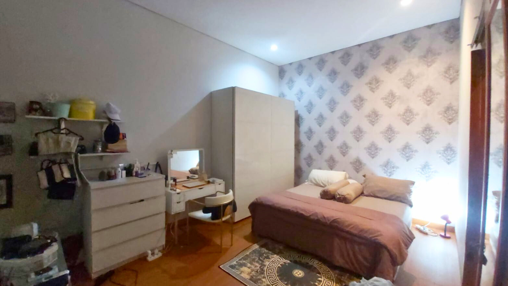 Rumah Hitung Tanah Area Cipete