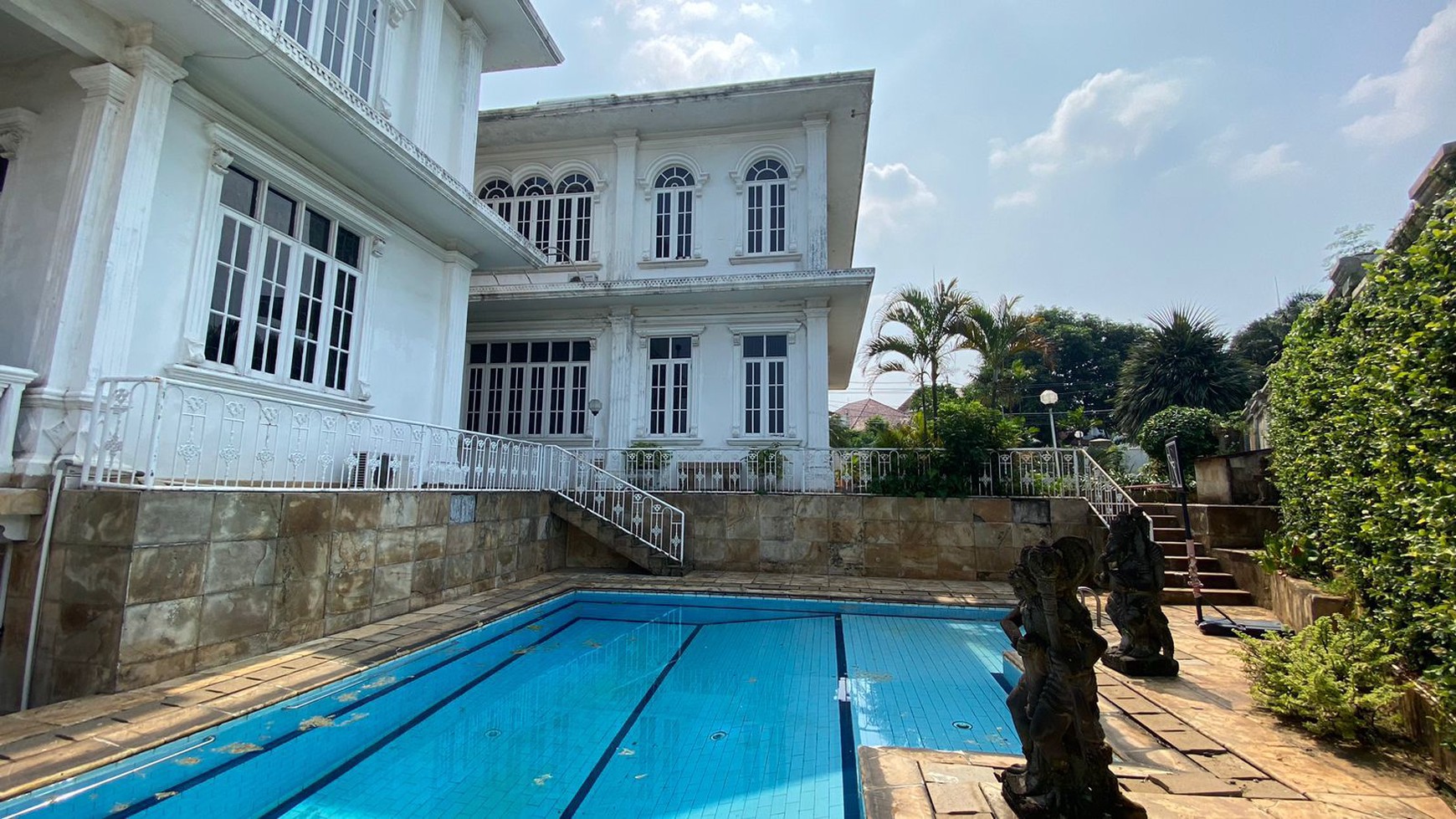 Rumah Hitung Tanah Area Cipete