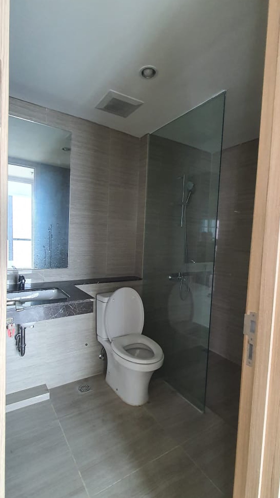 Disewakan Apartemen Hill Crest 3 BR, Lippo Karawaci