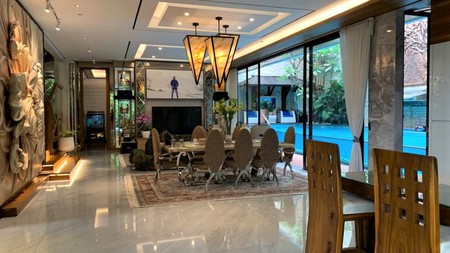 Dijual Rumah Modern Tropical Lokasi Elit di Kebayoran Baru Jakarta Selatan