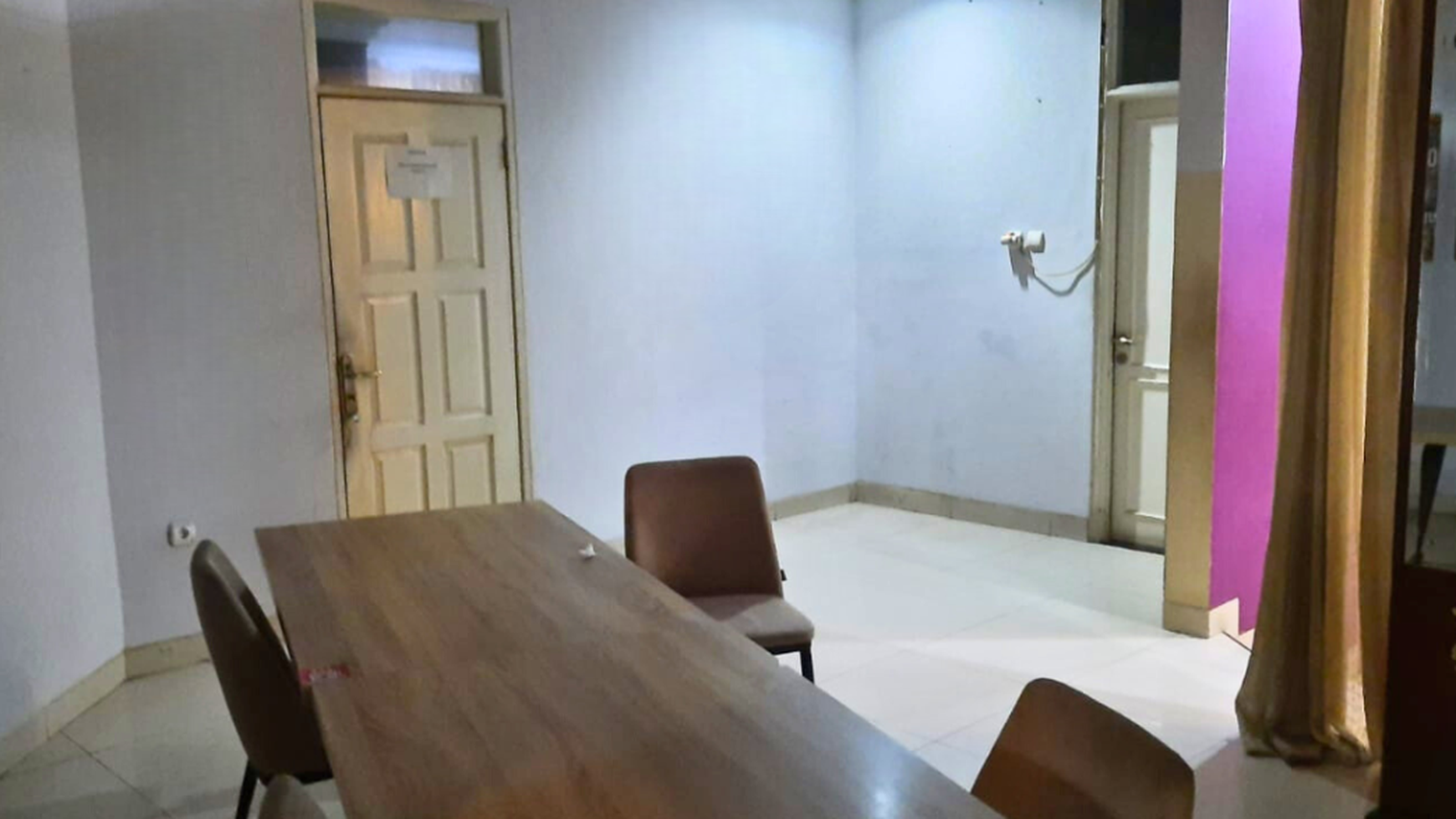 Di Jual Rumah & RESTO CAFE Cocok untuk Usaha  restauran atau kost kostan