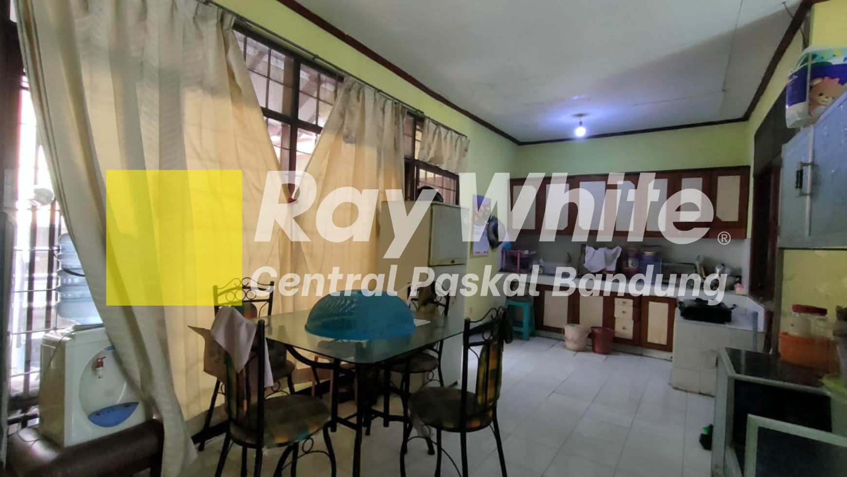 Rumah 1,5 Lantai di Pasirluyu Bandung