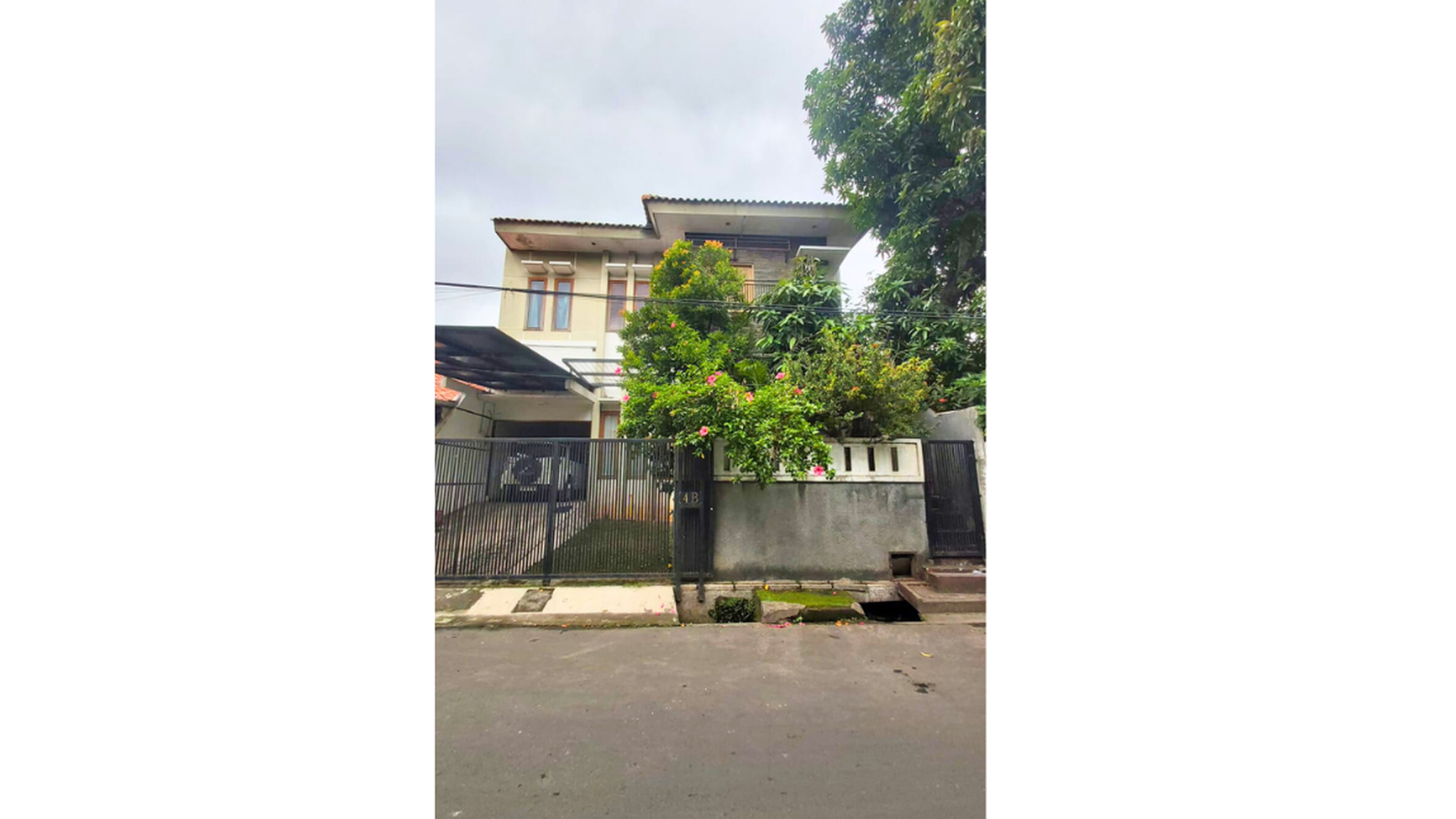 Dijual Rumah 2 Lantai lokasi pusat bisnis di Mampang, Jakarta Selatan