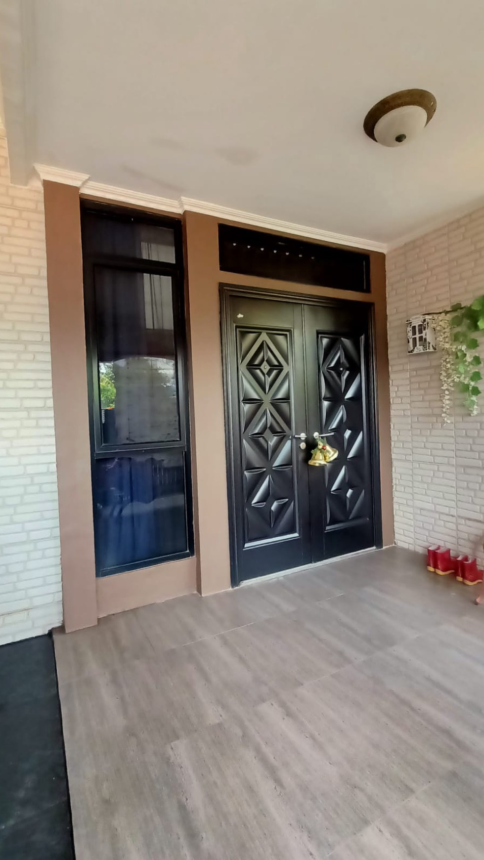 Rumah Cantik siap Huni di area Karawaci Residence dijual dengan Harga Menarik