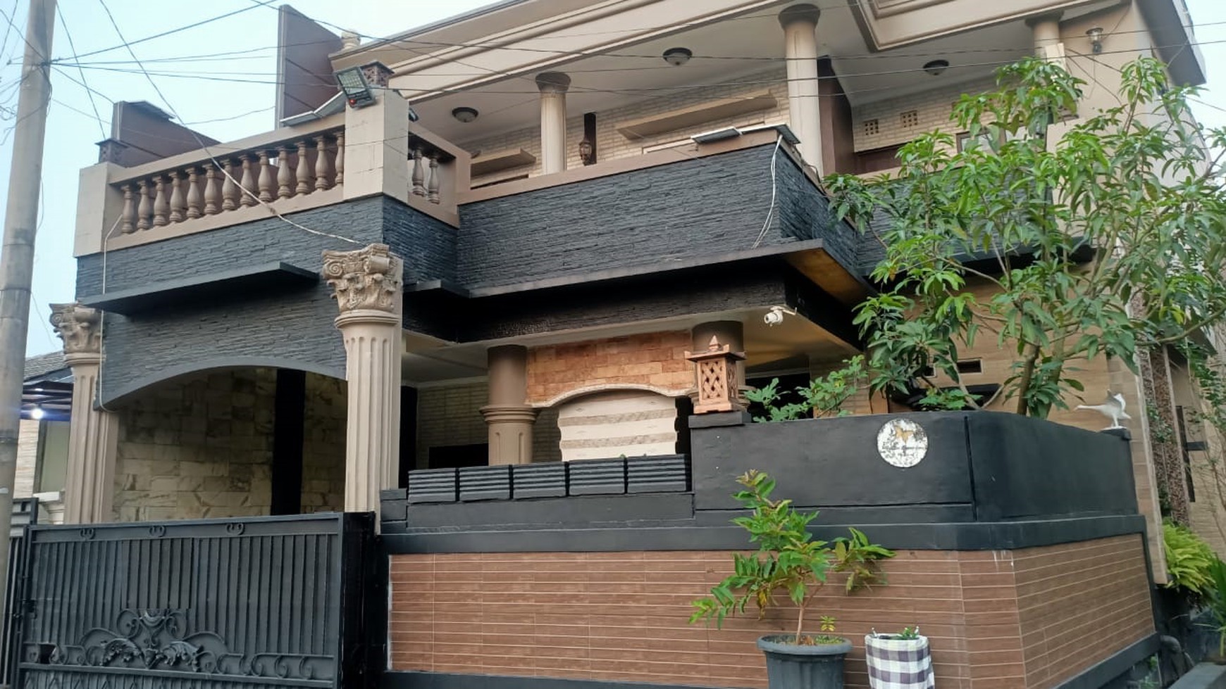 Rumah Cantik siap Huni di area Karawaci Residence dijual dengan Harga Menarik