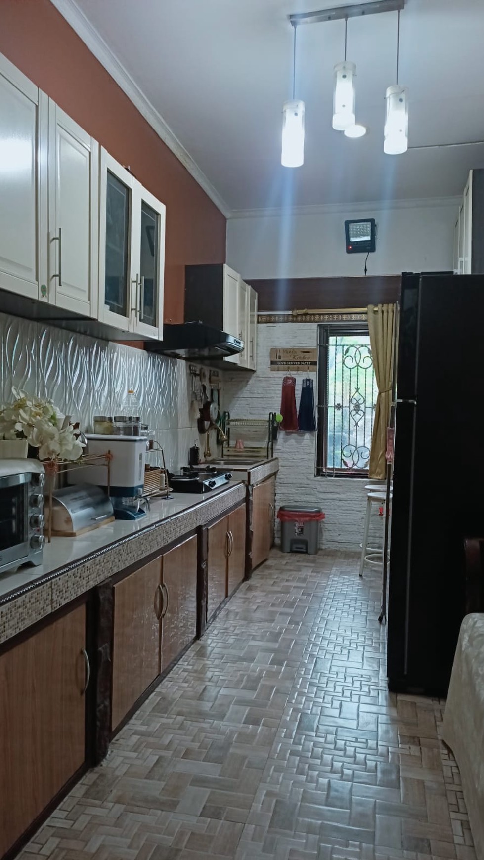 Rumah Cantik siap Huni di area Karawaci Residence dijual dengan Harga Menarik