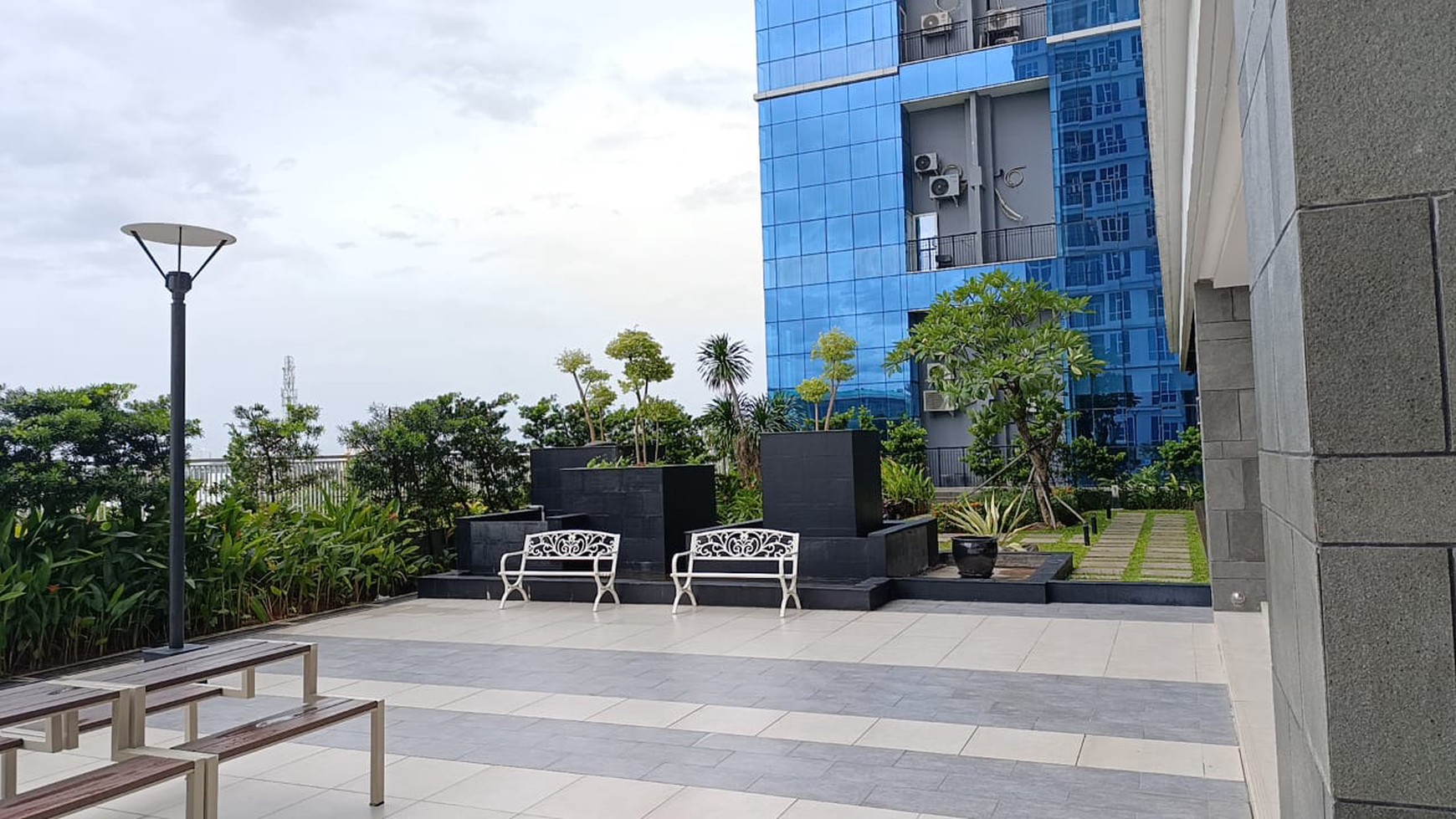 Apartement Roseville Suite Apartemen full furnished,  bersih terawat, rapih, siap huni, lokasi dekat akses toll BSD.