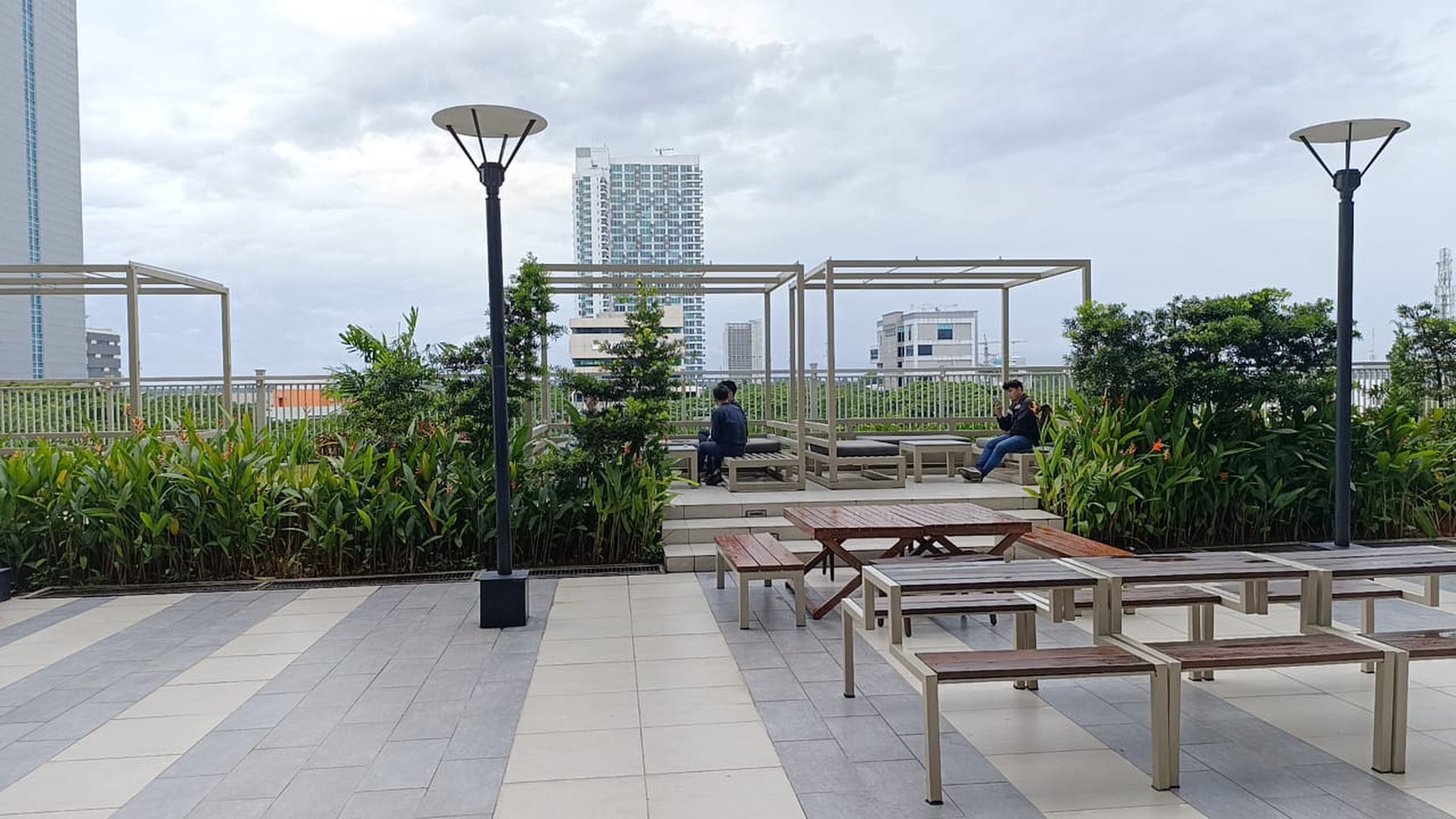 Apartement Roseville Suite Apartemen full furnished,  bersih terawat, rapih, siap huni, lokasi dekat akses toll BSD.