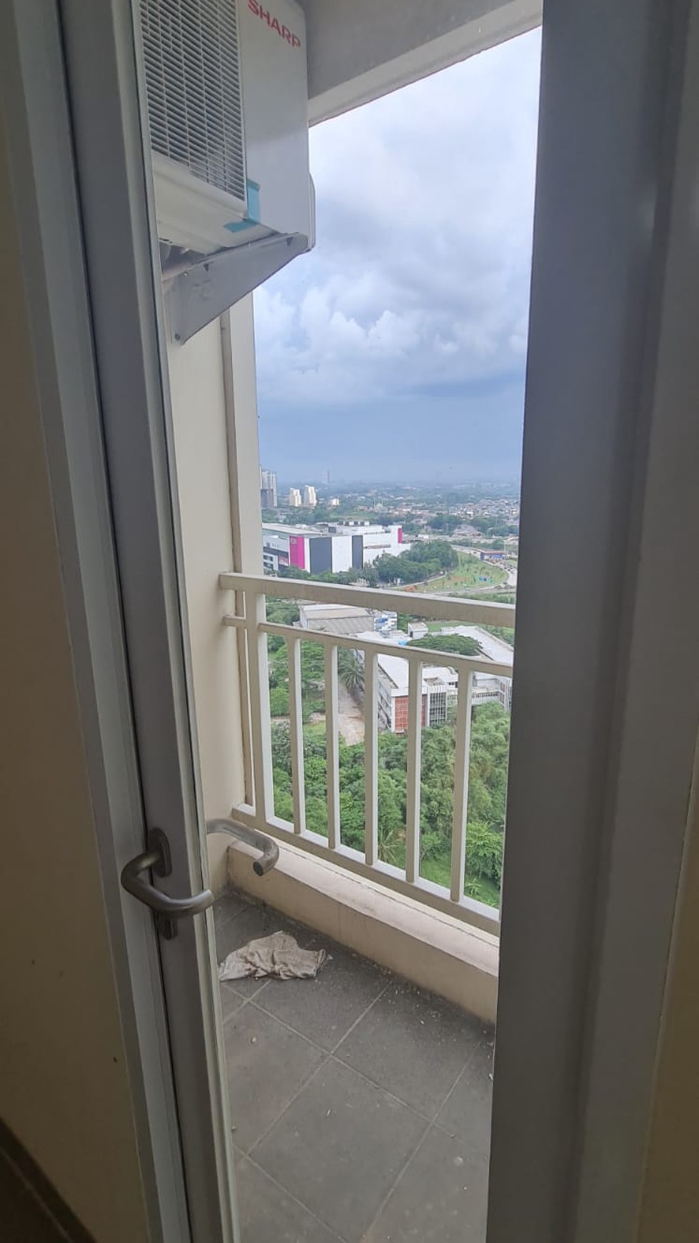 Dijual Apartemen B Residence - Unit Studio Baru