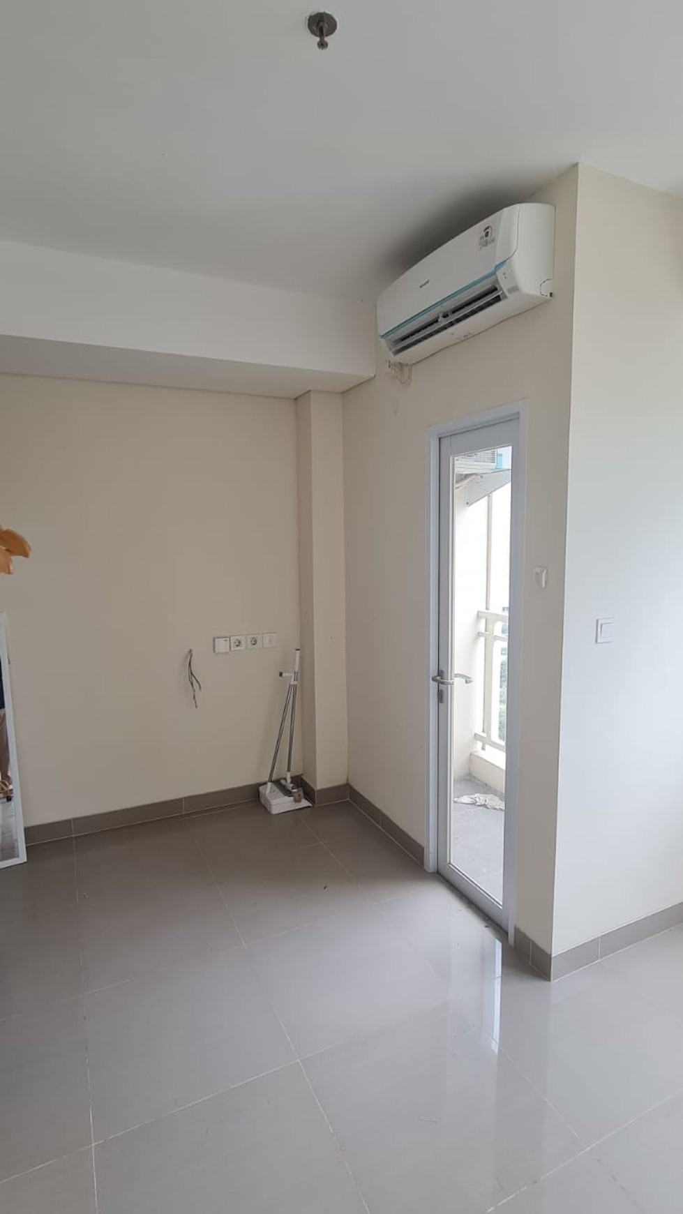 Dijual Apartemen B Residence - Unit Studio Baru