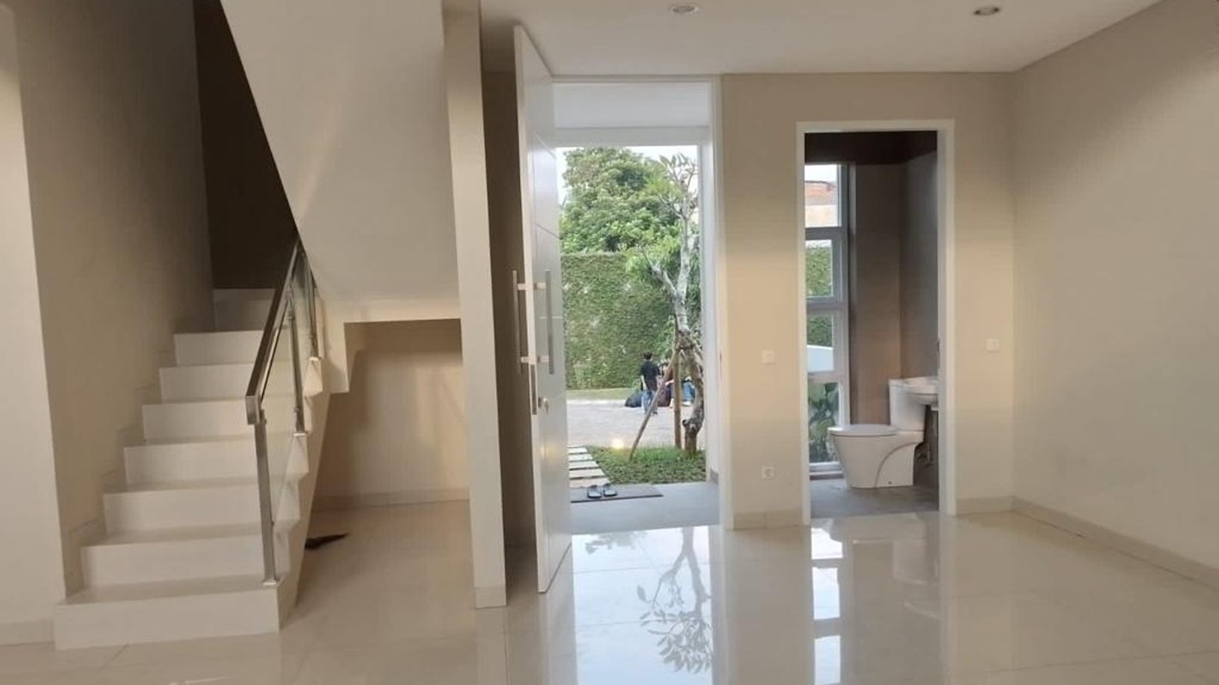 Rumah Siap Huni Town House Premium di Simatupang Pasar Minggu 