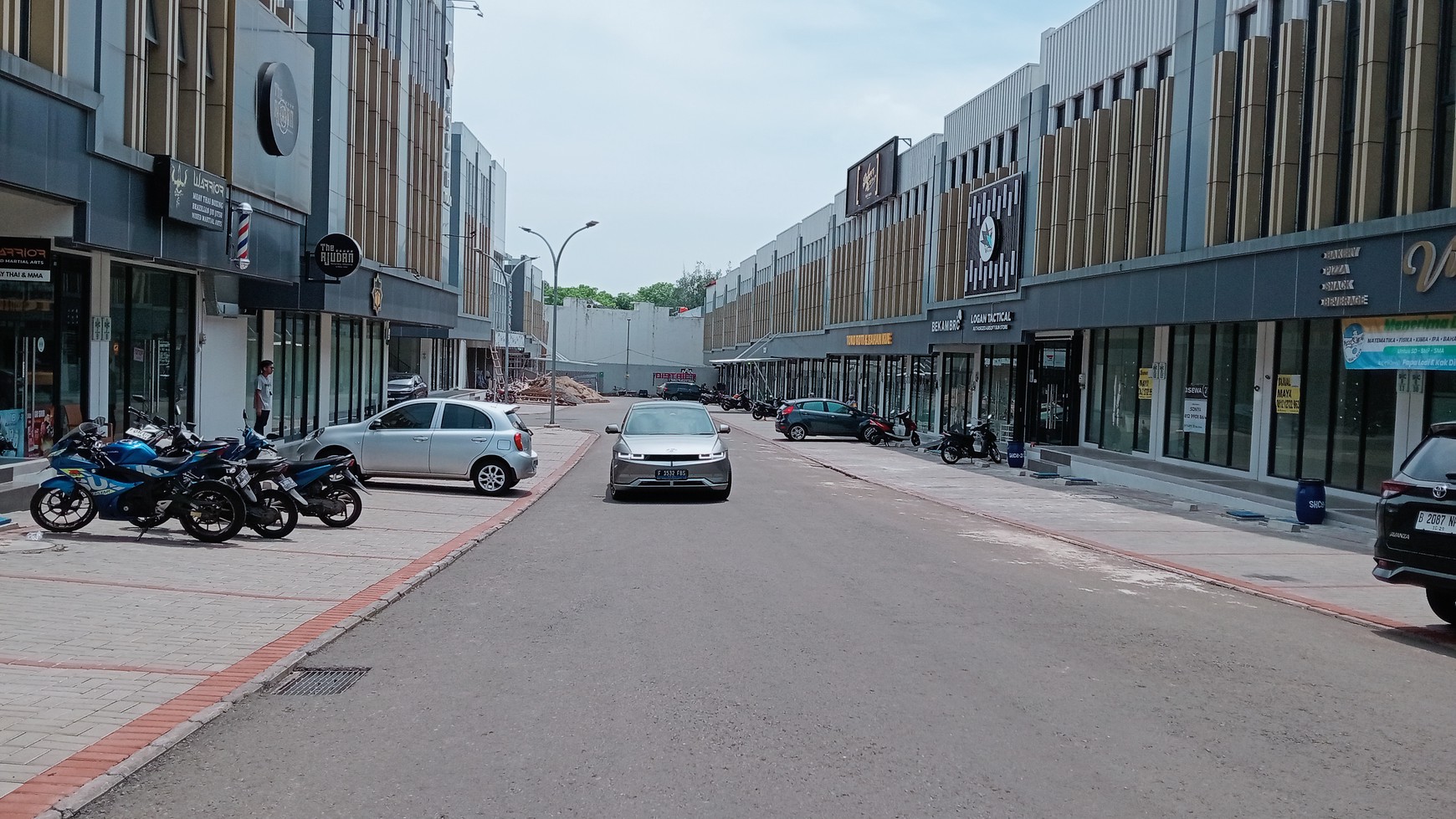 Rumah Hitung Tanah Area Cipete