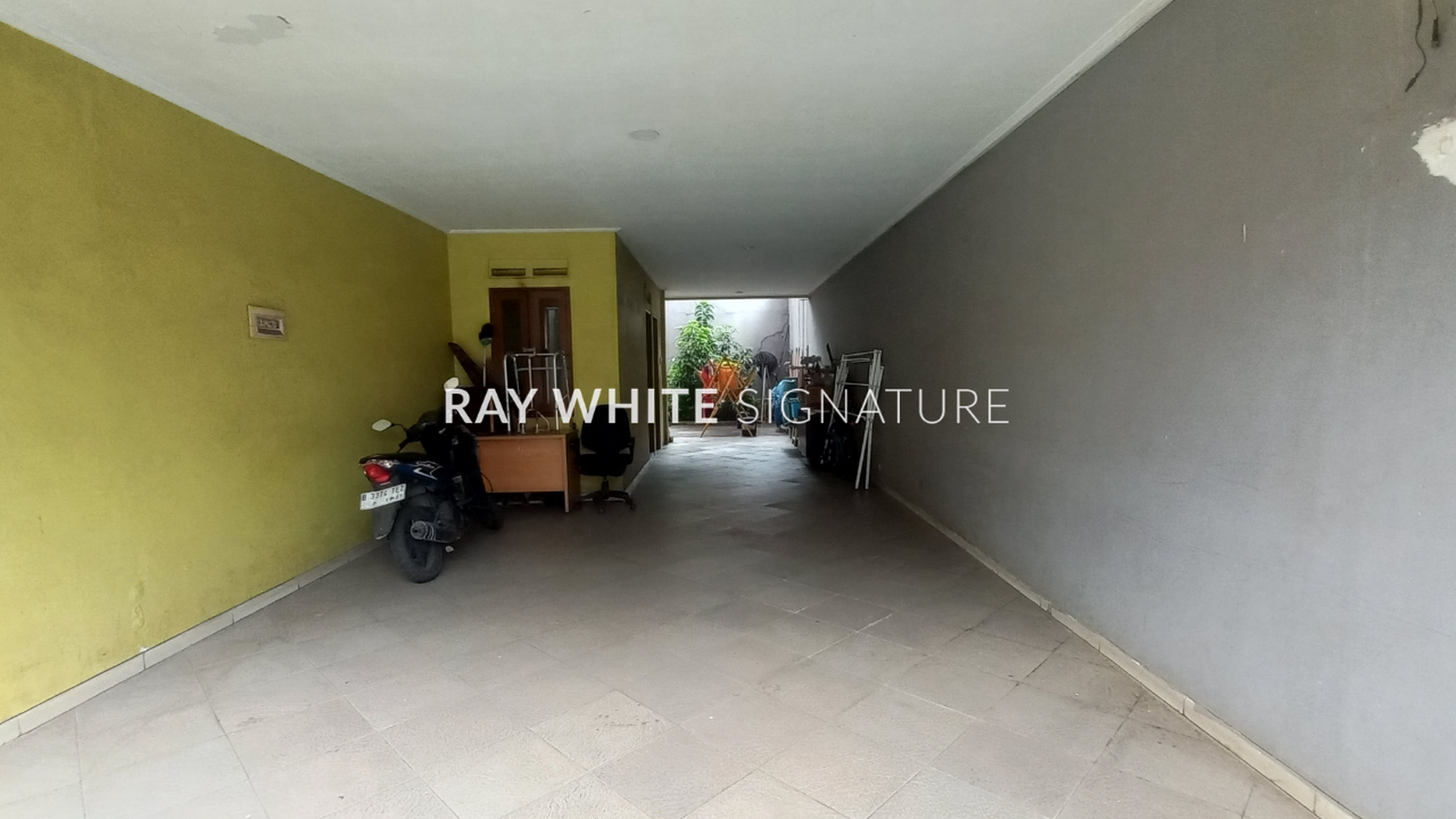 Rumah Hitung Tanah Area Cipete