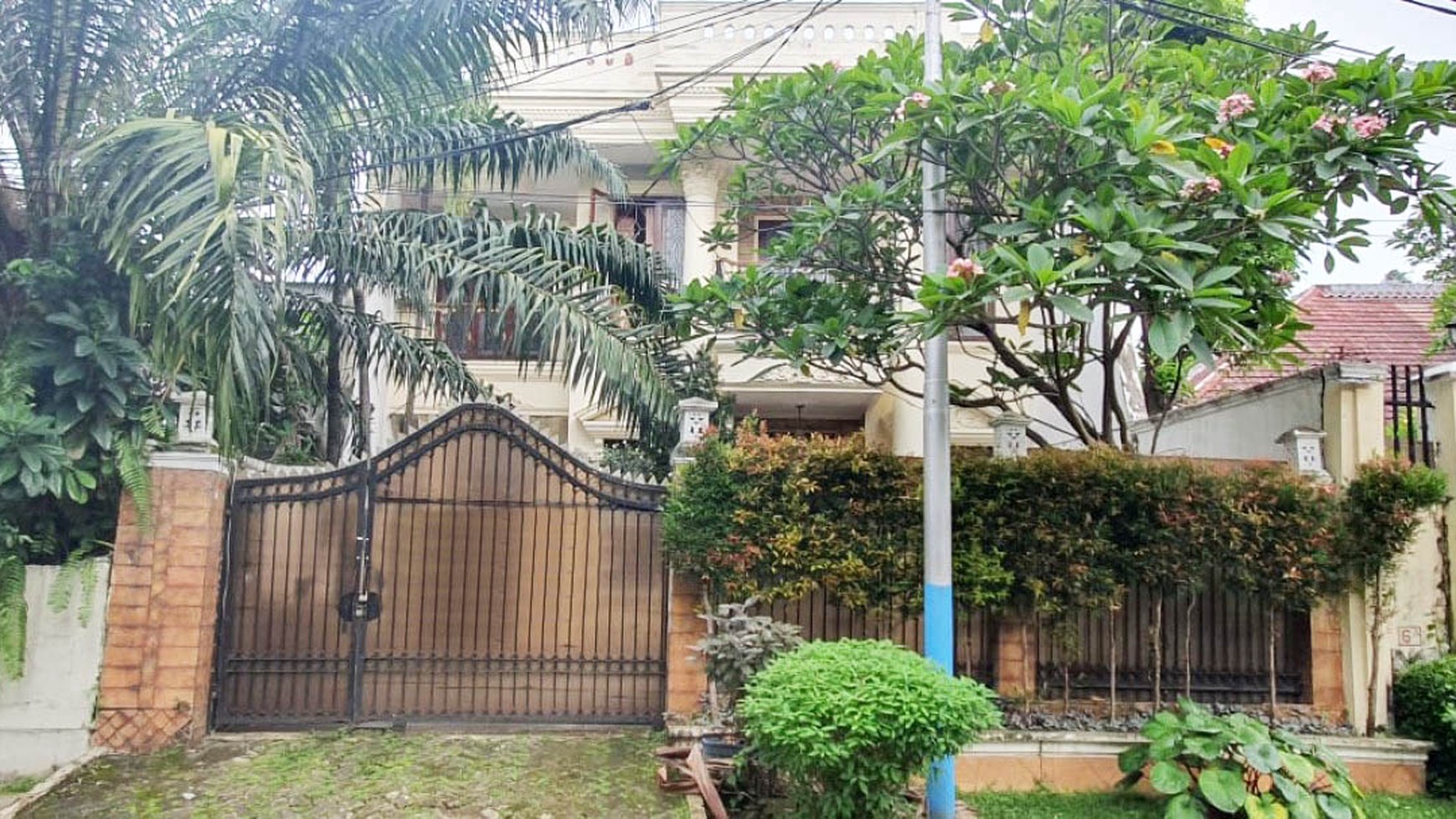 Rumah Turun Harga... Jl Sawo, Menteng Luas 300m2