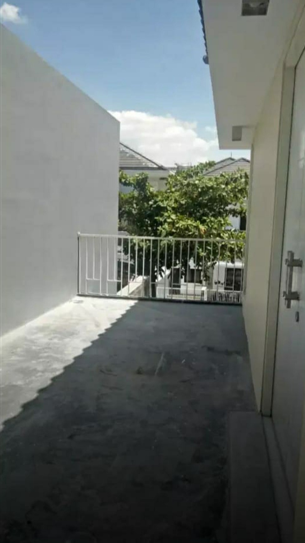 Jual Rumah Baru 2 Lantai Perum Graha Mas Kebonsari Jambangan Surabaya 