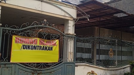 Rumah Dijual Palm Spring Jambangan Surabaya