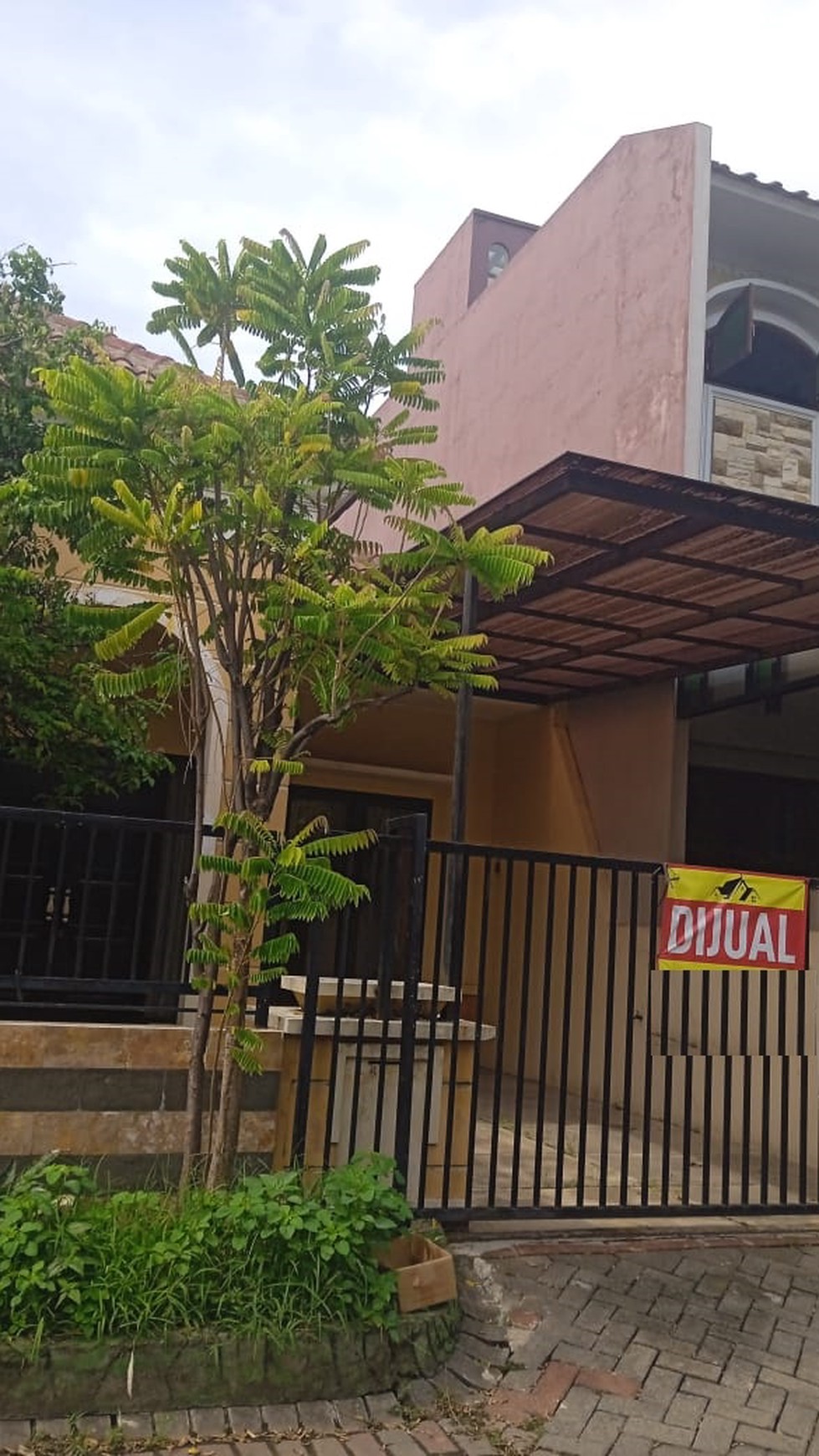 Rumah Dijual Palm Spring Jambangan Surabaya