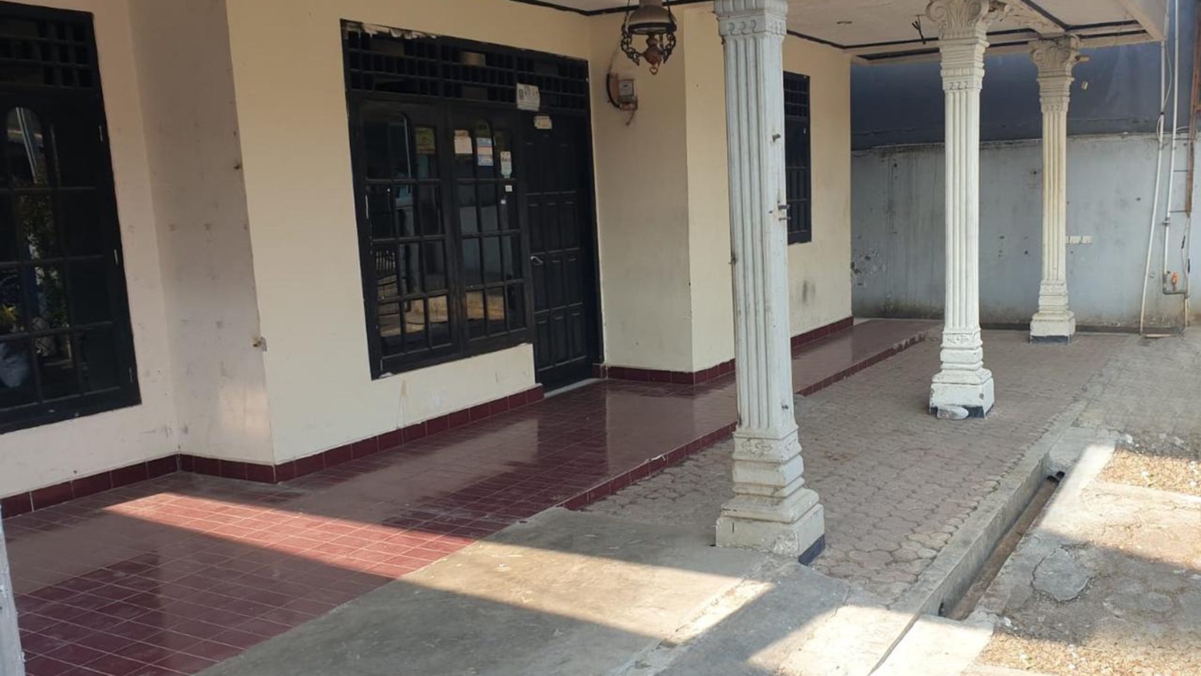 Rumah Luas, lokasi strategis di Jati Makmur