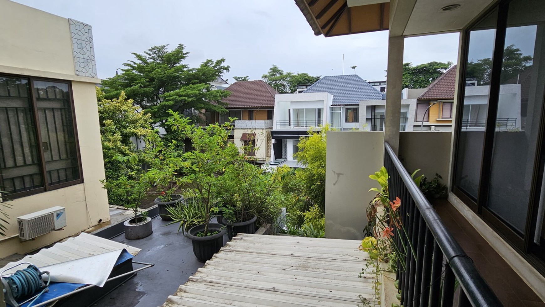 DIjual Rumah mewah di De Park Cluster Heliconia BSD City - Tangerang Selatan