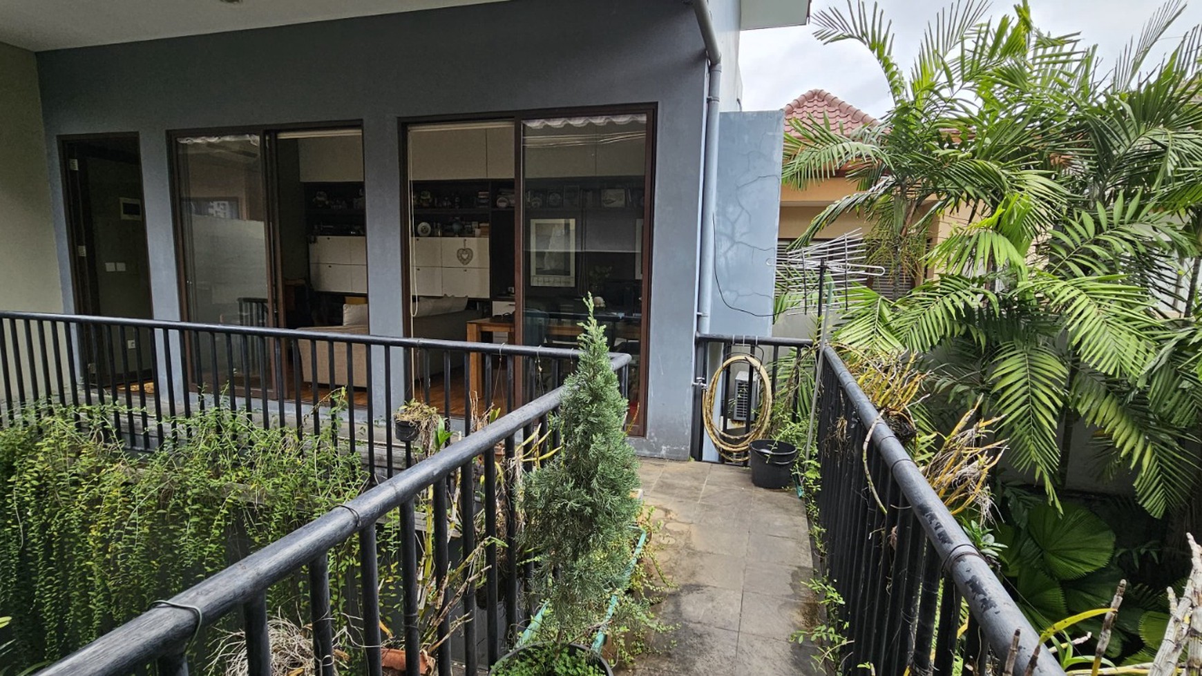 DIjual Rumah mewah di De Park Cluster Heliconia BSD City - Tangerang Selatan